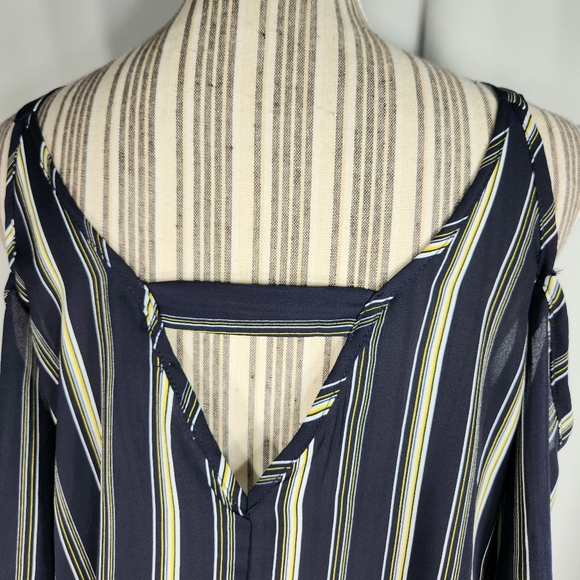 Sienna Sky Navy w/Yellow & White Stripes Short Sleeve Cold Shoulder Top Medium - Picture 6 of 9